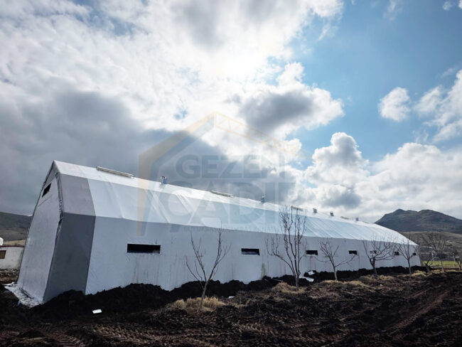 Kırşehir Kaman’da 10×40 m hayvan çadırı Kırşehir Kaman’da 10x40 m hayvan çadırı
